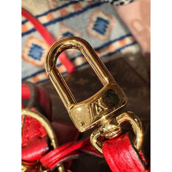 Louis Vuitton Cerise Monogram Canvas Alma B'N'B Bag - Picture 15 of 15